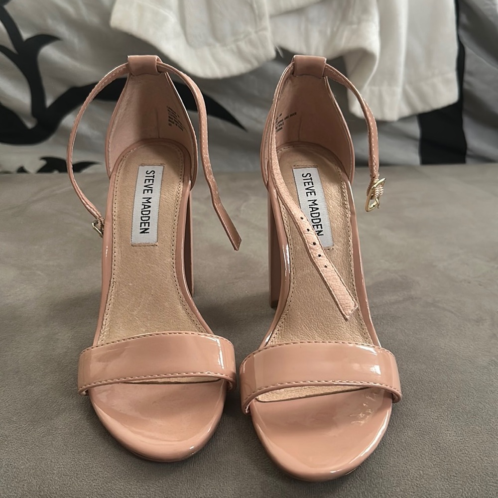Nude heels